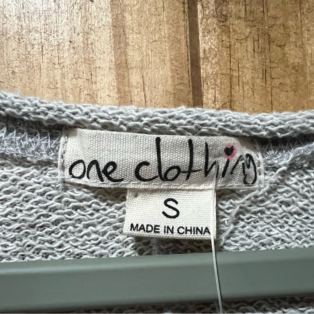 One Clothing Gray Women's Poncho Sweatshirt - Picture 3 of 4